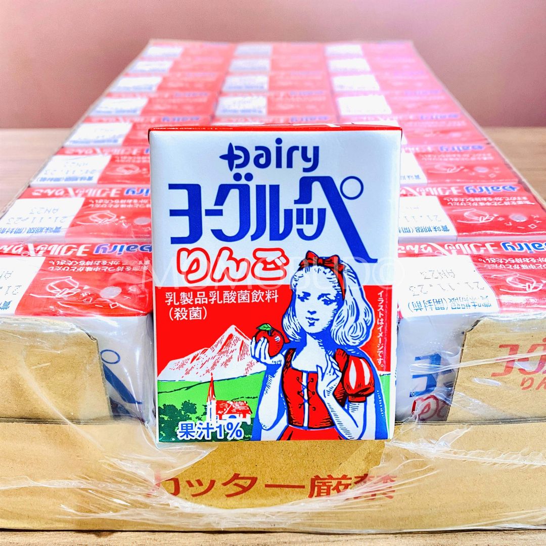 Sữa chua uống vị táo tươi Dairy Nhật Bản